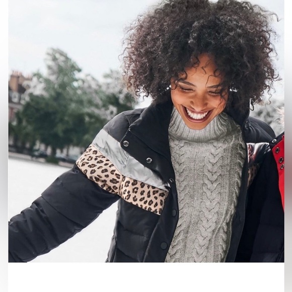 Boden Black and Silver Puffer Jacket ski animal print size 2 women’s - Picture 2 of 14
